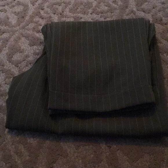 Green pinstripe pants - Picture 2 of 7